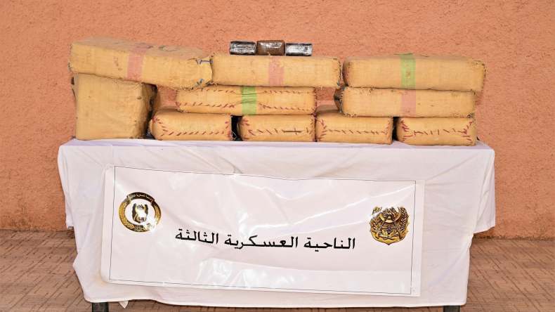 إحباط محاولة إدخال أزيد من 5 قناطير من الكيف عبر الحدود مع المغرب