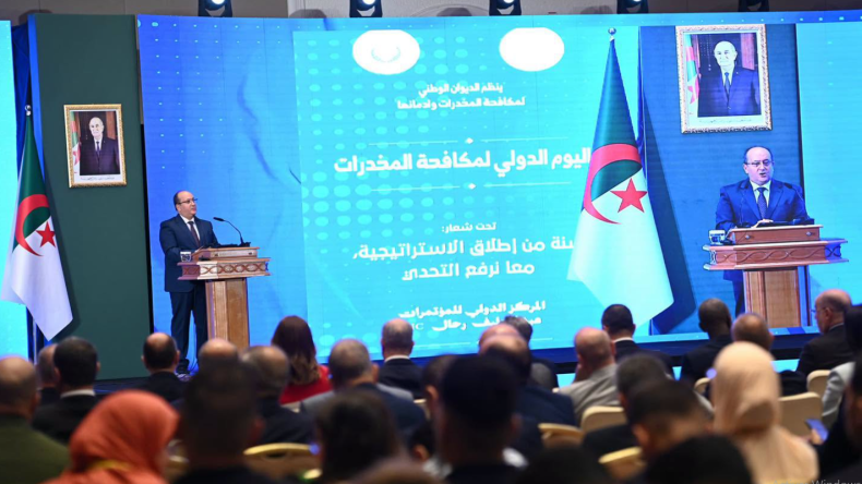 الوزير الأول يستعرض جهود الجزائر في مكافحة المخدرات