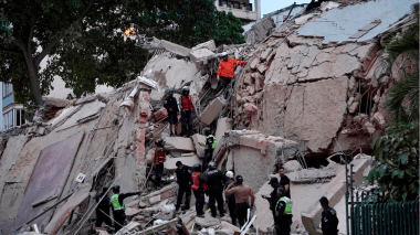 زلزالا فنزويلا.. 164 قتيلاً وأكثر من 1000جريح (حصيلة أولية)