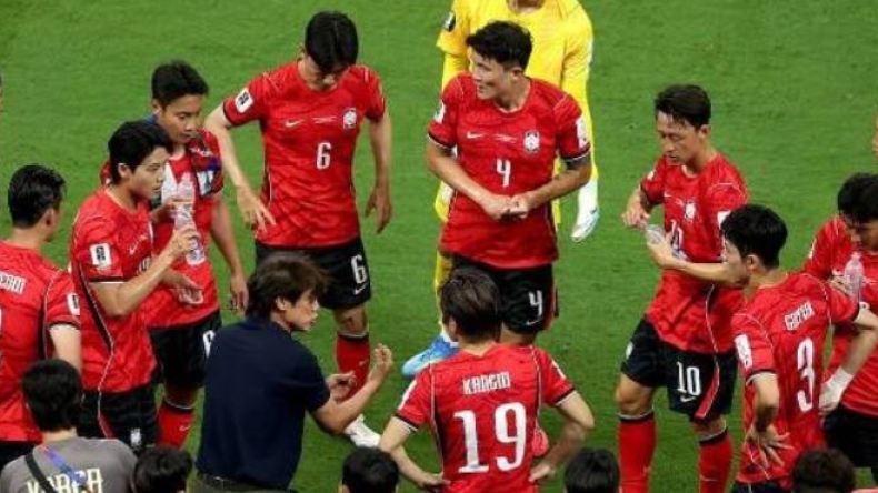 بعد إقصاء المنتخب.. رئيس كوريا الجنوبية يأمر بِفتح تحقيق