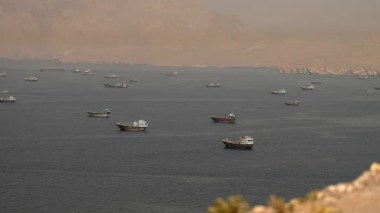 سلطنة عمان تعلن فتح ممر بحري مؤقت لجميع السفن عبر مضيق هرمز