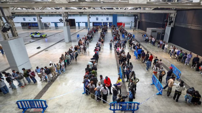 إسبانيا تمنح تصاريح عمل مؤقتة لأكثر من 600 ألف مهاجر
