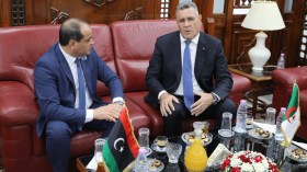 الجزائر وليبيا تبحثان تعزيز التعاون في الري والموارد المائية