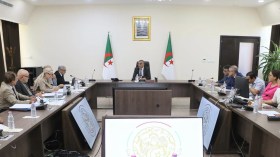 دعم الشركة الجزائرية-الصينية لتعزيز قدرات جرف وصيانة الموانئ