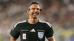 حكم نهائي مونديال 2026 يعلن إعتزاله