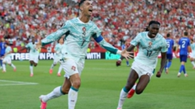 إسبانيا والبرتغال تلتحقان بركب المتأهلين إلى الدور الـ16