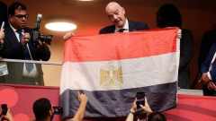 رئيس “الفيفا” ولجنته التحكيمية يسرقون التأهل من المنتخب المصري