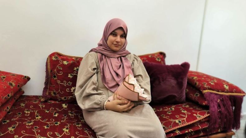 تحفظ 40 حزبا من القرآن وعينها على الذكاء الاصطناعي