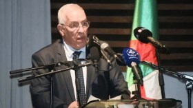 Tacherift préside une conférence à l’occasion du 64e anniversaire de la Fête de l’Indépendance
