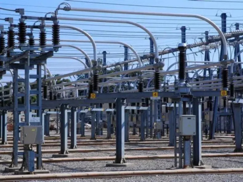 Rétablissement de l’alimentation en électricité dans les wilayas touchées la nuit dernière par une coupure soudaine du courant