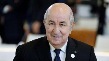 بعد تألقهم في بريطانيا.. الرئيس تبون يهنئ طلبة المدرسة متعددة التقنيات