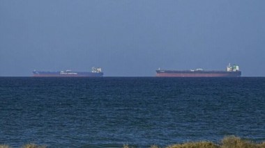 Arrêt du trafic de pétroliers au Détroit d’Ormuz