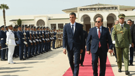 سانشيز يغادر الجزائر