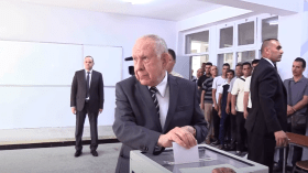 الفريق أول شنقريحة يؤدي واجبه الانتخابي