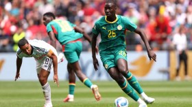 نجم نهائي كأس إفريقيا 2025 يعتزل اللعب دوليا لهذا السبب