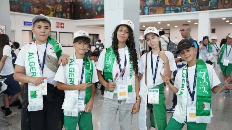 وصول الدفعة الثانية من أطفال الجالية بالخارج المشاركين في المخيمات الصيفية