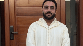 “كادير الجابوني” يعلن تأجيل حفله الفني في باريس