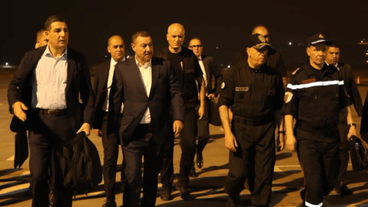 وزير الداخلية في بجاية للوقوف على عملية إخماد الحرائق