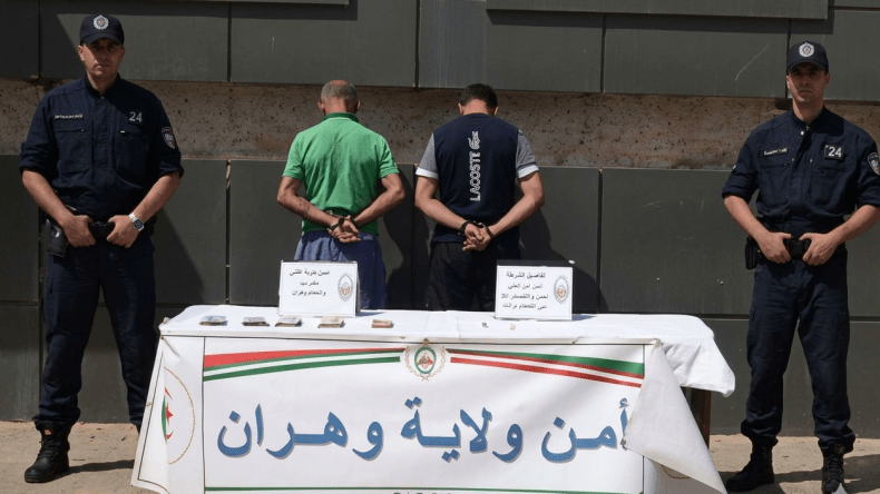 توقيف المعتدين على مسن من ذوي الاحتياجات الخاصة بوهران.. بينهم قاصر