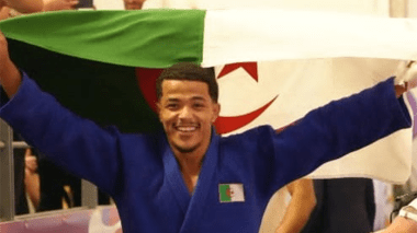 الجزائري دريس يسقط منافسه المغربي بـ “الضربة القاضية”
