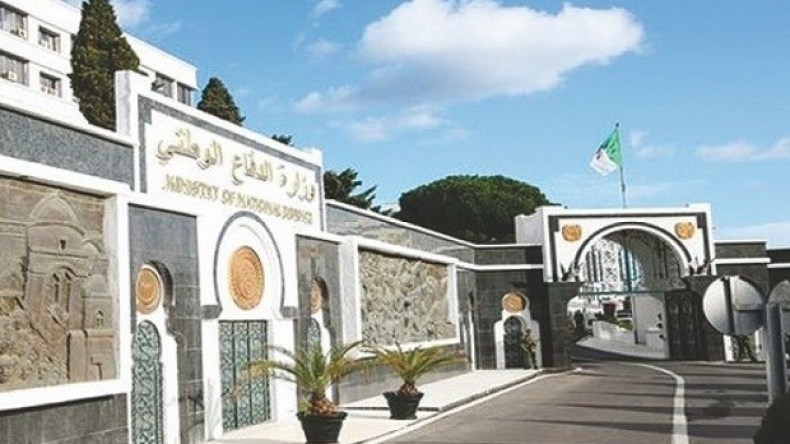 الراغبون في الالتحاق بالجيش.. فتح التسجيل لتجنيد الطلبة الضباط