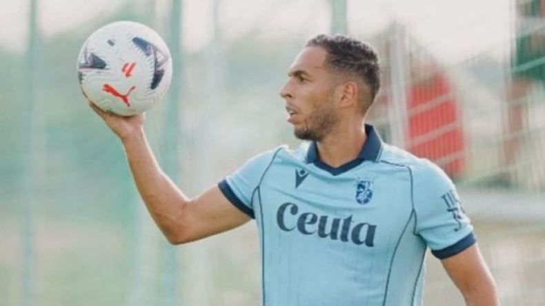 لاعب دولي مغربي يصفع “المخزن” في قضية سبتة