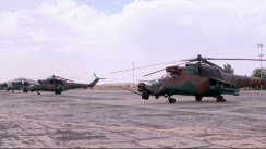 Remise d’un don de 4 hélicoptères et d’équipement militaires à l’armée nigérienne