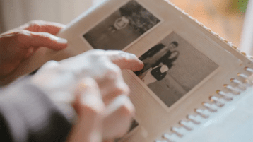 استعادة روح الزمن الجميل… أم تلاعبٌ بالحنين!