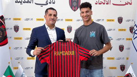 اتحاد الجزائر يضم المهاجم محمد الأمين رمضاوي لثلاثة مواسم