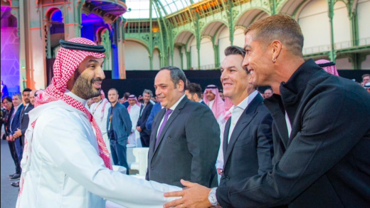 بالفيديو.. لقطات تجمع ولي العهد السعودي ورونالدو تثير تفاعلا واسعا