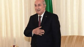 رئيس الجمهورية يهنئ البطل يونس عياشي