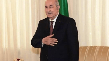 رئيس الجمهورية يهنئ البطل يونس عياشي