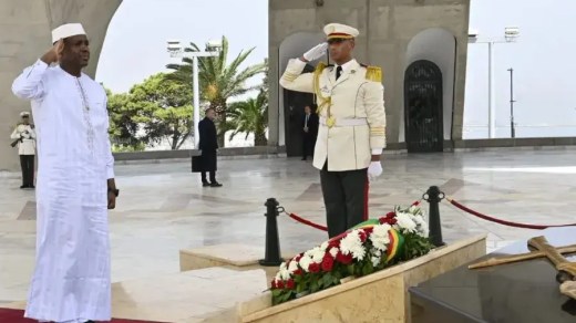 الوزير الأول المالي يترحم بمقام الشهيد على شهداء الثورة التحريرية  
