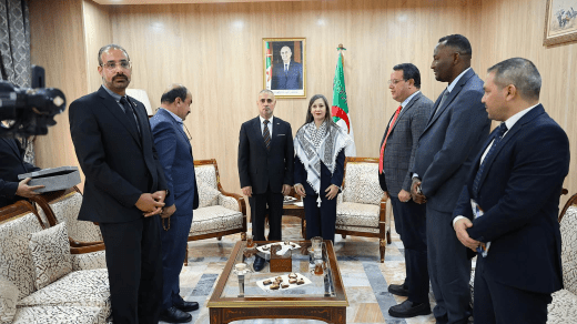 بوفدش تؤكد للسفير الفلسطيني ثبات موقف الجزائر الداعم للقضية الفلسطينية