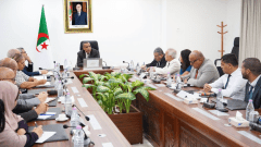 سونلغاز والدخول الاجتماعي والشراكة على طاولة عجال    