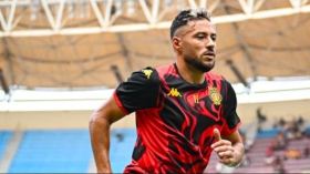 بِالفيديو: بلايلي يتحدّى المولودية ويُهدر ركلة جزاء