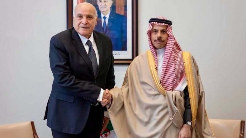 عطاف يتباحث بنيويورك مع نظرائه من الكونغو وموريتانيا واليمن والسعودية