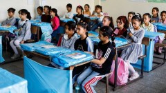 أطفال غزة يعودون إلى الدراسة وسط مدارس مدمرة وخيام تعليمية