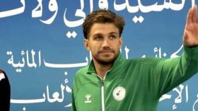“قرش” المسابح الجزائرية يُسائل الاتحادية