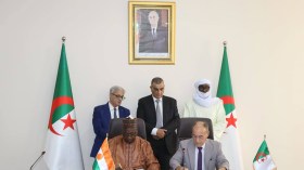الجزائر والنيجر توقعان اتفاقيات لتعزيز التعاون التقني في الأشغال العمومية