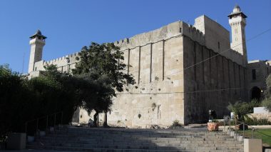 الاحتلال يغلق الحرم الإبراهيمي في الخليل 3 أيام