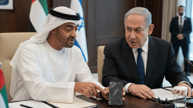 “هواتف سرية تُتلف بعد المكالمات”.. تفاصيل مثيرة عن اتصالات بن زايد ونتنياهو