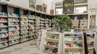 طبع 40 عنوانا بالإنجليزية في مختلف التخصصات العلمية والأكاديمية