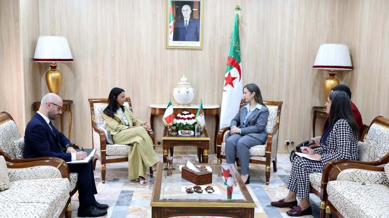 توافق جزائري إيطالي على تطوير التعاون البرلماني ومواجهة الجريمة والهجرة غير الشرعية