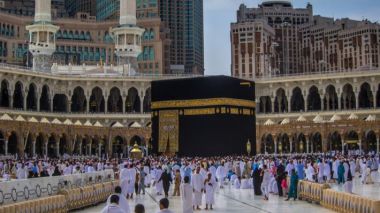 4 طرق لدفع تكلفة الحجّ