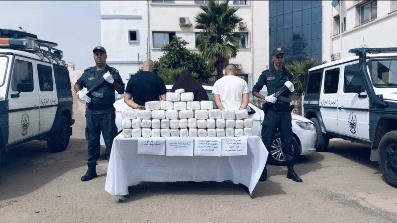  تلمسان.. حجز 75 كلغ من الكيف المعالج وتوقيف 3 أشخاص