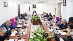 عجال يبحث تطوير التنقل الكهربائي واعتماد الاستهلاك حسب الفترات الزمنية