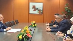 عجال يلتقي في فيينا عددا من الوزراء والمسؤولين الكبار