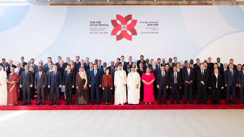 لبو يبحث مع مؤسسات مالية دولية تعزيز التعاون ودعم الاستثمار في الجزائر