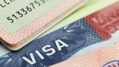 هذه الدولة تُغلق أبوابها تدريجيا.. تشديد التأشيرات وقيود جديدة على الإقامة     